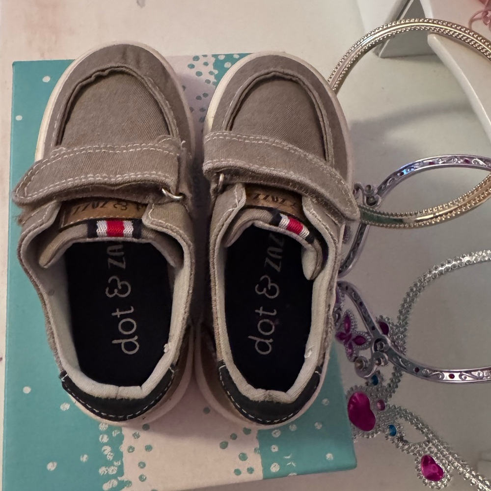 Kids Gray Sneakers